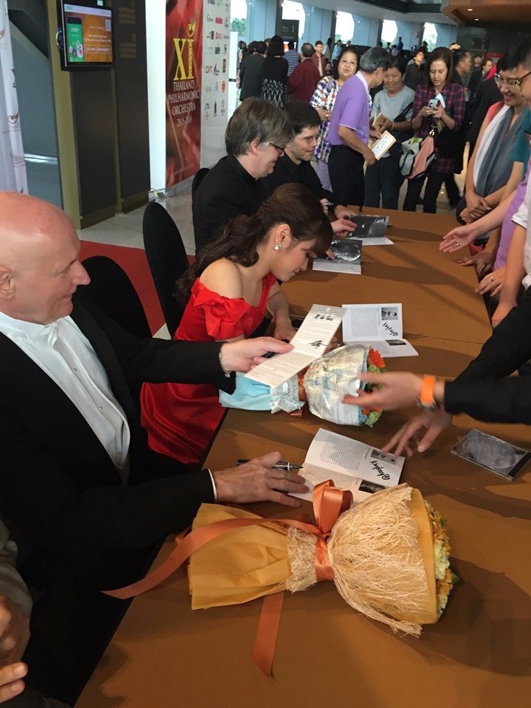 Arno Argos Raunig Carmina Burana Carl Orff Bangkok Autograph session 2016